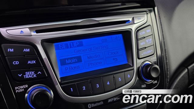Hyundai Accent 2014 — photo 17