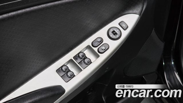 Hyundai Accent 2014 — photo 18