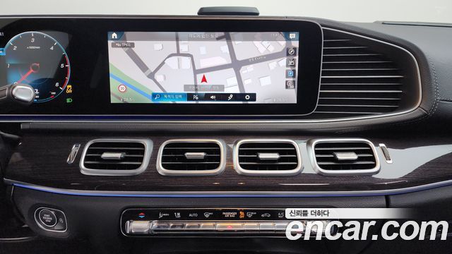 Mercedes-Benz GLE-Class 2021 — photo 15