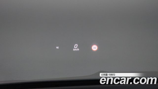 Mercedes-Benz GLE-Class 2021 — photo 17