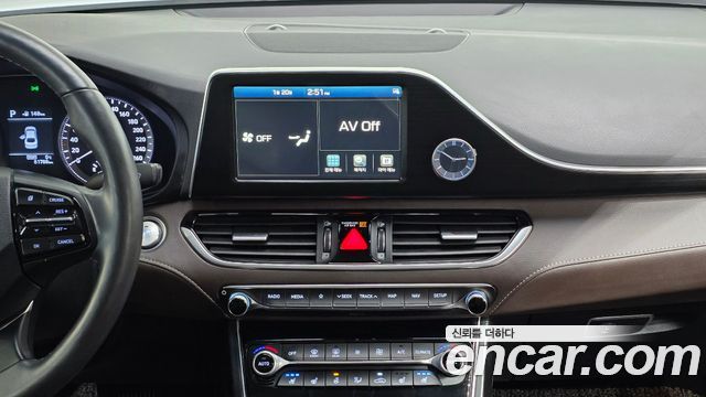 Hyundai Grandeur 2018 — photo 16