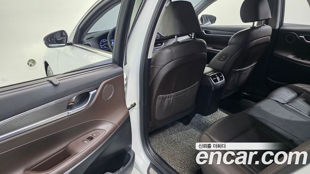 Hyundai Grandeur 2018 — photo 18