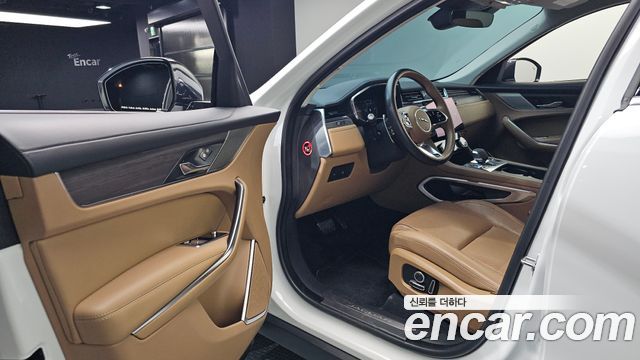 Jaguar F-PACE 2021 — photo 10