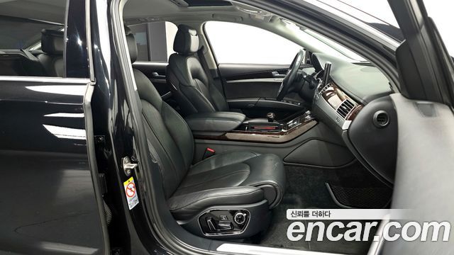 Audi A8 2013 — photo 11