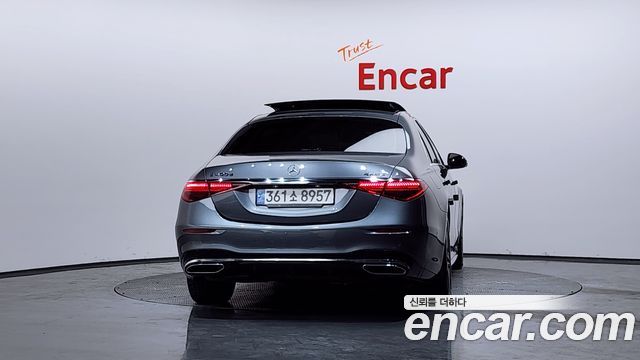 Mercedes-Benz S-Class 2022 — photo 4
