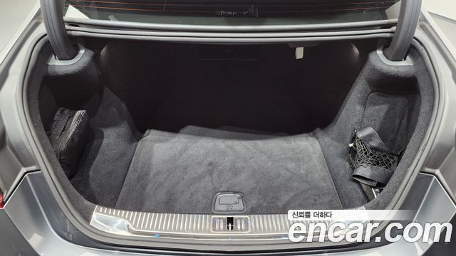 Mercedes-Benz S-Class 2022 — photo 20