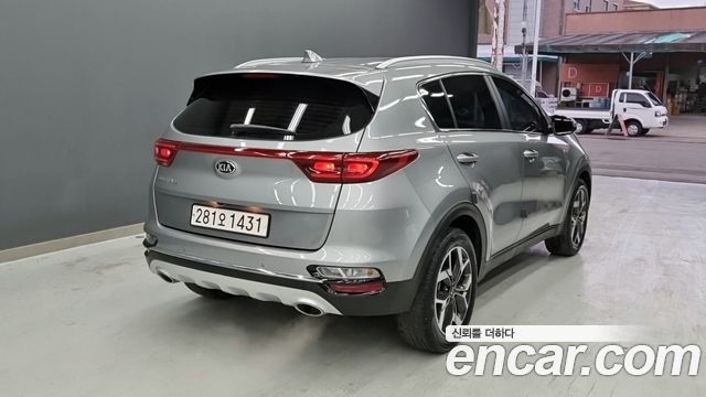 Kia Sportage 2021 — photo 2