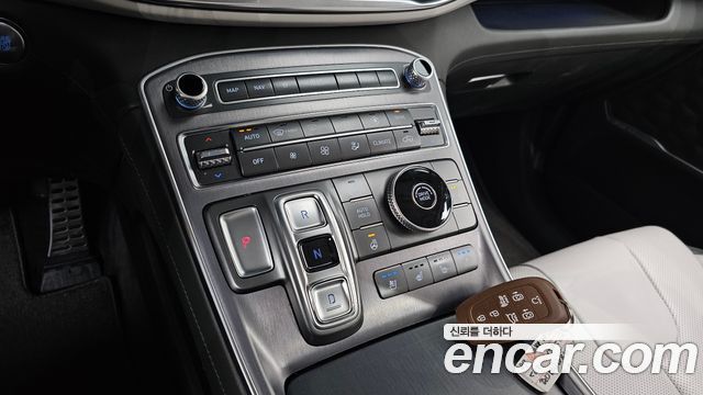 Hyundai Santafe 2021 — photo 9