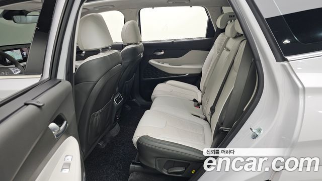 Hyundai Santafe 2021 — photo 12