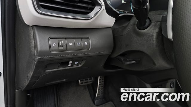 Hyundai Santafe 2021 — photo 18