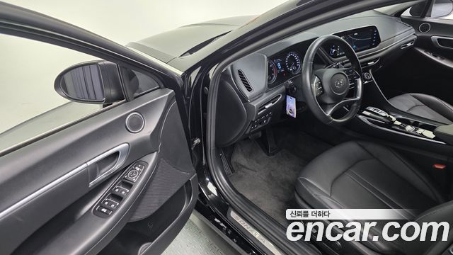 Hyundai Sonata 2021 — photo 11