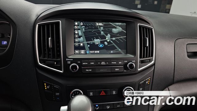 Hyundai Starex 2017 — photo 14