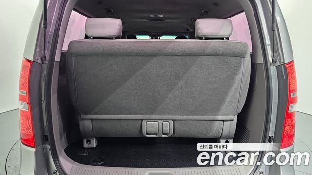 Hyundai Starex 2017 — photo 20