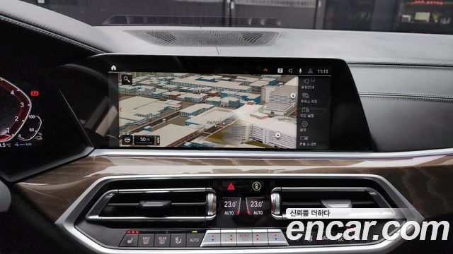 BMW X5 2022 — photo 14