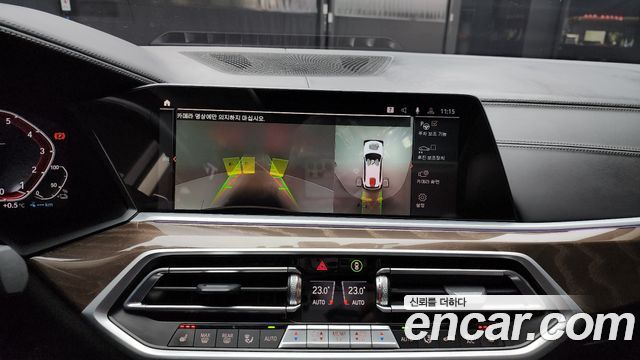BMW X5 2022 — photo 15