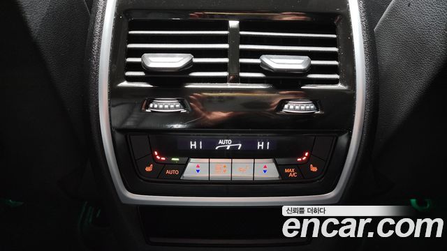 BMW X5 2022 — photo 17