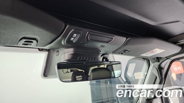 Jeep Wrangler 2023 — photo 19