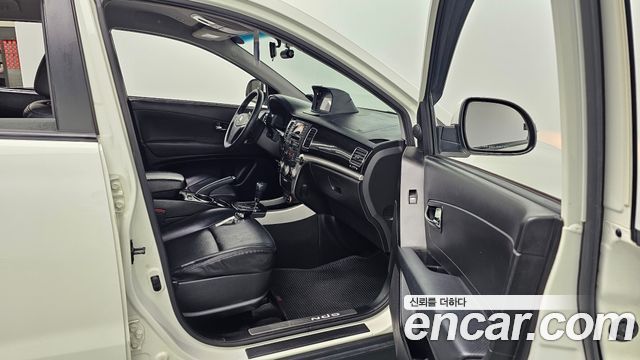 KG Mobility KORANDO 2013 — photo 10