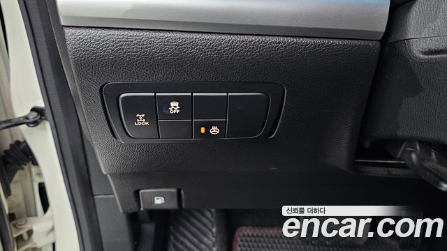 KG Mobility KORANDO 2013 — photo 14
