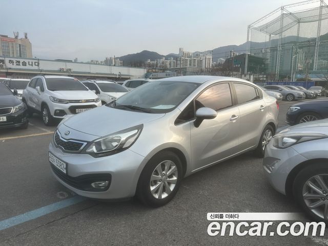 Kia pride 2014 — photo 3