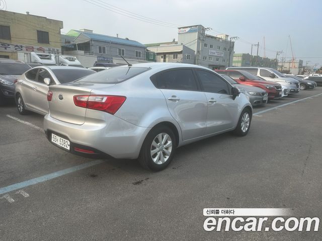 Kia pride 2014 — photo 4