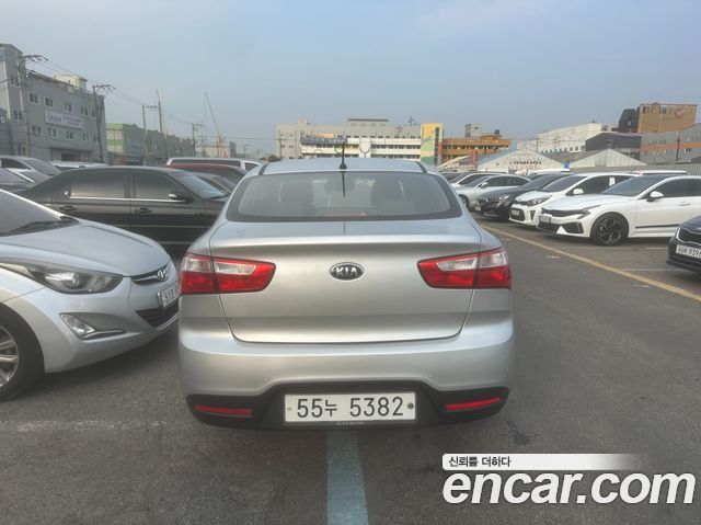 Kia pride 2014 — photo 5