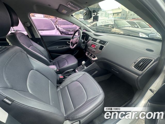 Kia pride 2014 — photo 7