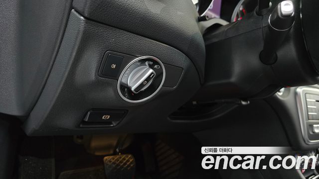 Mercedes-Benz CLA-Class 2017 — photo 14