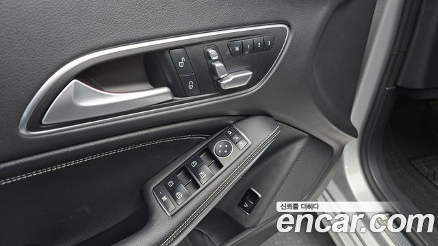 Mercedes-Benz CLA-Class 2017 — photo 17