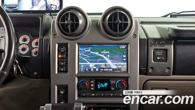 Hummer H2 2004 — photo 13