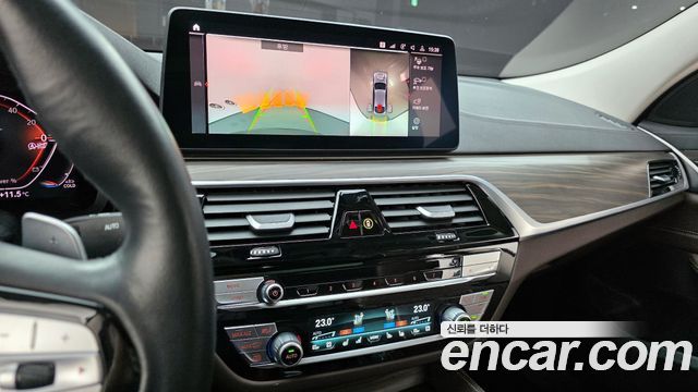 BMW Gran Turismo 2023 — photo 15
