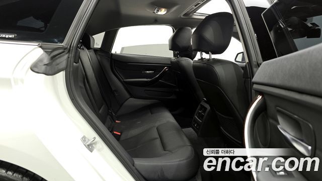 BMW 4-Series 2015 — photo 12