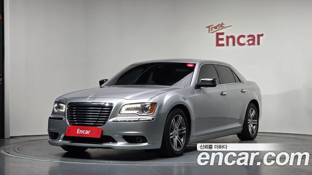 Chrysler 300C 2012 — photo 1