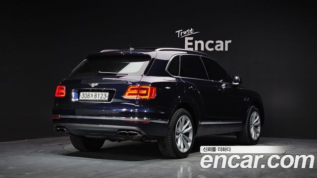 Bentley Bentayga 2020 — photo 2