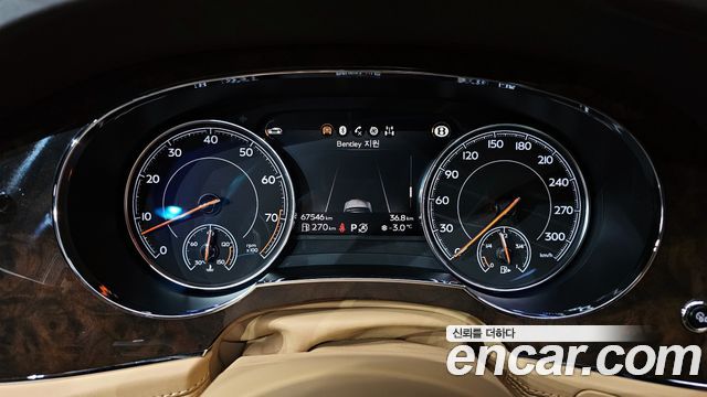 Bentley Bentayga 2020 — photo 8