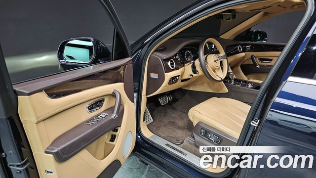 Bentley Bentayga 2020 — photo 10