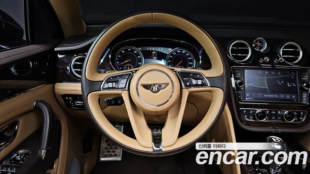 Bentley Bentayga 2020 — photo 13