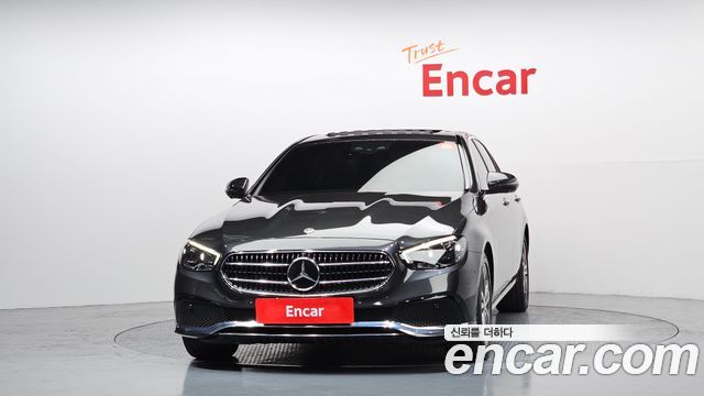 Mercedes-Benz E-Class 2021 — photo 3