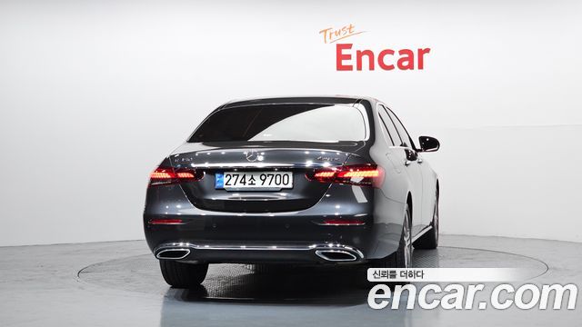 Mercedes-Benz E-Class 2021 — photo 4