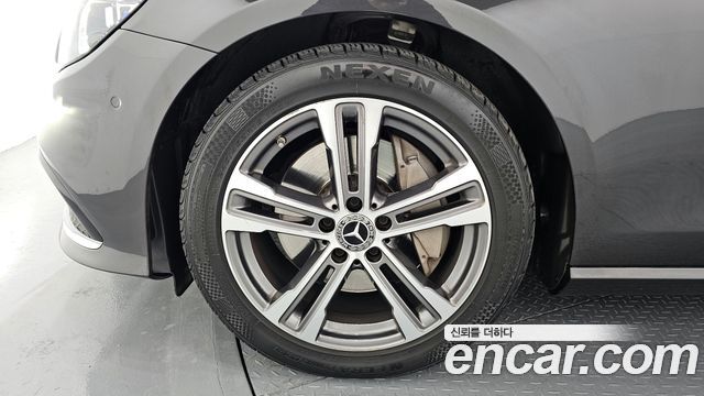 Mercedes-Benz E-Class 2021 — photo 5