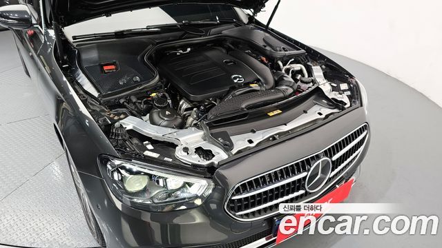 Mercedes-Benz E-Class 2021 — photo 6
