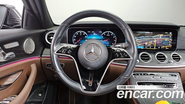 Mercedes-Benz E-Class 2021 — photo 13
