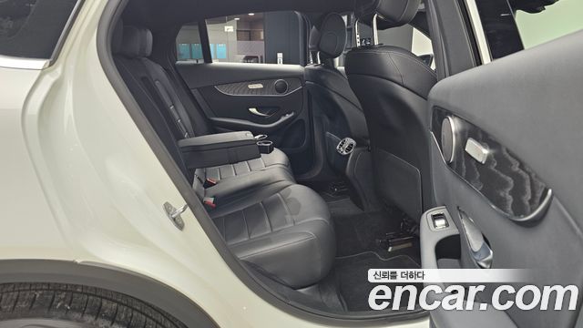 Mercedes-Benz GLC-Class 2019 — photo 12