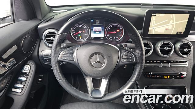 Mercedes-Benz GLC-Class 2019 — photo 13