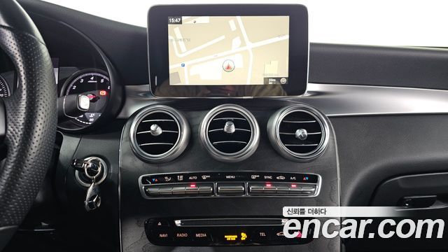 Mercedes-Benz GLC-Class 2019 — photo 15
