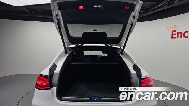 Mercedes-Benz GLC-Class 2019 — photo 20