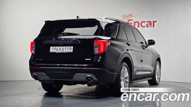 Ford Explorer 2020 — photo 2