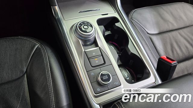 Ford Explorer 2020 — photo 9