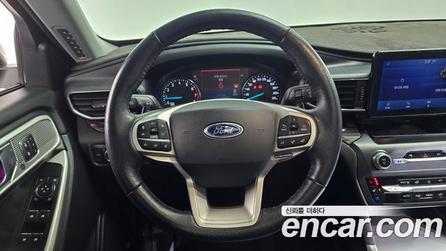 Ford Explorer 2020 — photo 13