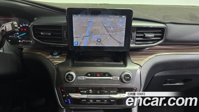Ford Explorer 2020 — photo 14